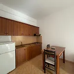 Athina Hotell Velipojë