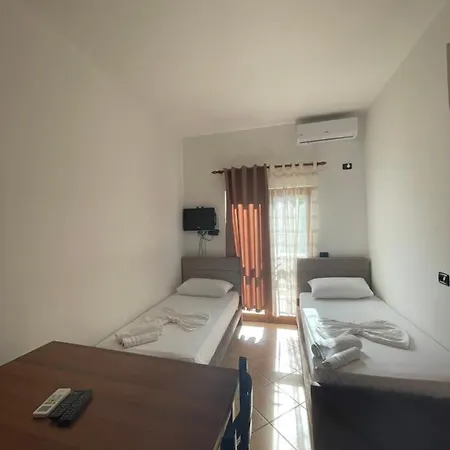 Hotel Athina 3*