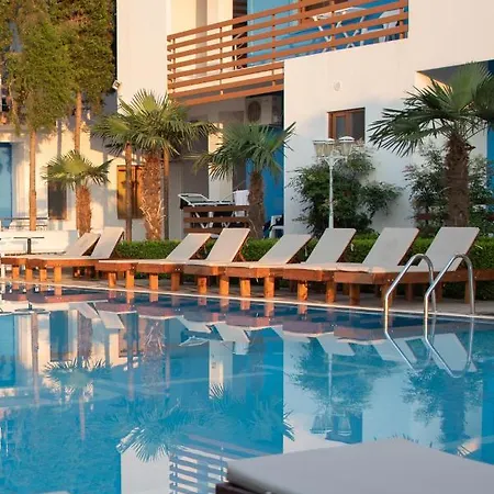 Athina فندق 3*