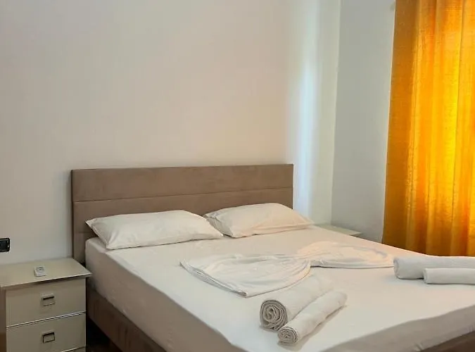 Hotel Athina Velipoje