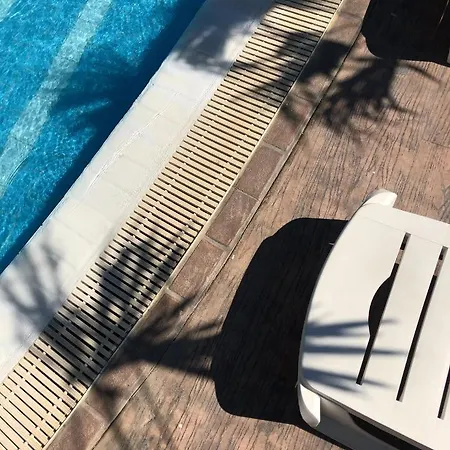 Athina Otel Velipojë