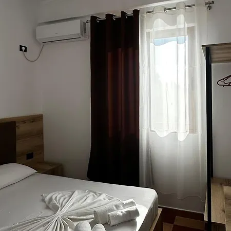 Athina 3* Velipojë